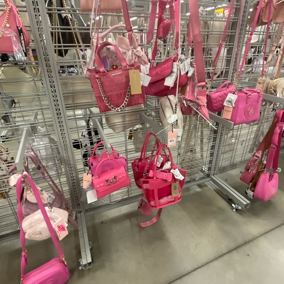 Meet your Posher, Sheeka - Picture 4 of 4